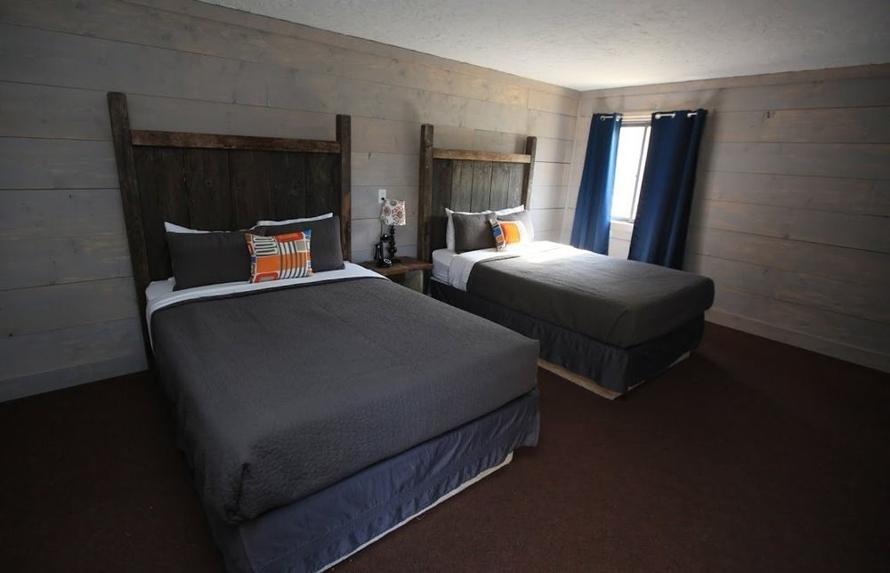 Vintage Block Inn & Suites أوكوبوجي المظهر الخارجي الصورة